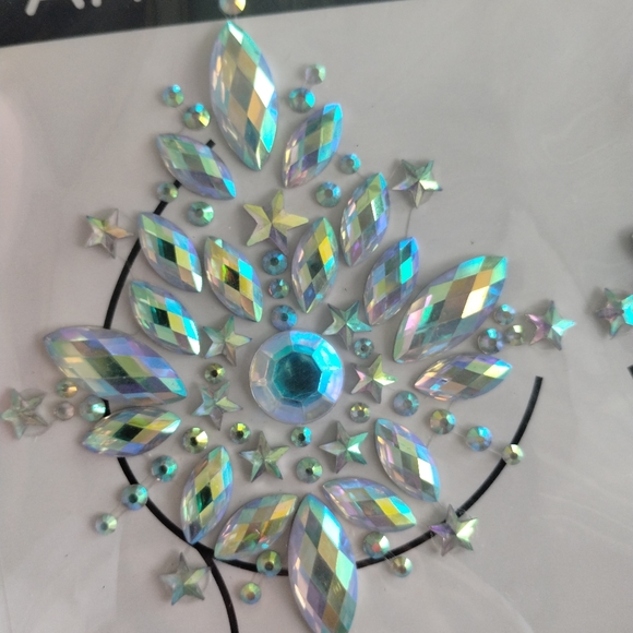 Iridescent Body Rhinestones - Picture 2 of 2